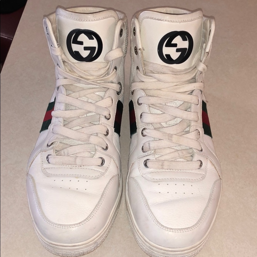 Gucci sneakers size 7.5 (Gucci size)